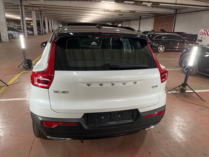 Photo 8 VIN: YV1XZ72BDK2092900 - VOLVO XC40 '17 