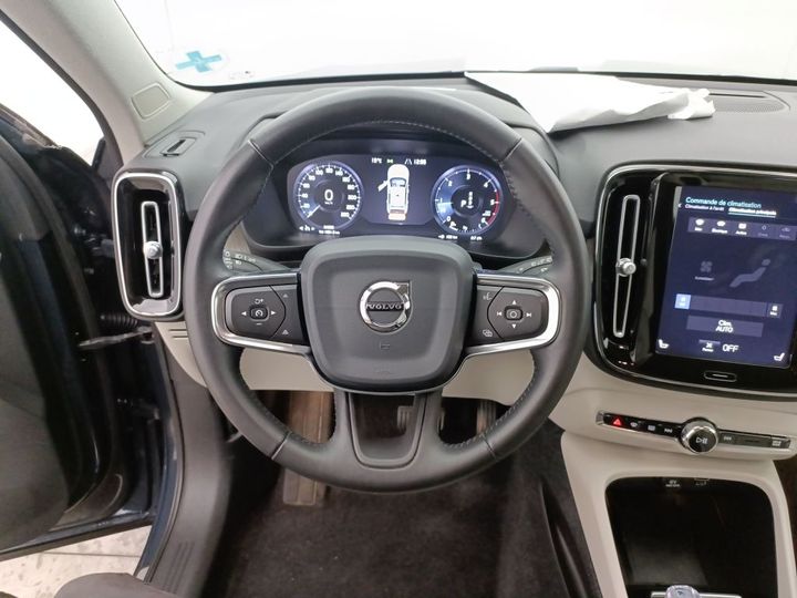 Photo 22 VIN: YV1XZ72BDK2152522 - VOLVO XC40 '17 