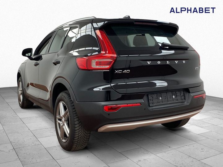 Photo 3 VIN: YV1XZ72V1L2178331 - VOLVO XC40 D3 MOMENTUM 