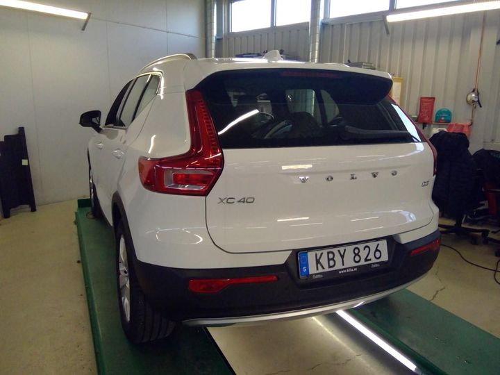 Photo 2 VIN: YV1XZ72VDK2087122 - VOLVO XC40 