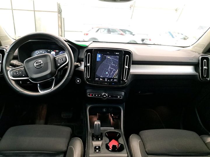 Photo 2 VIN: YV1XZ72VDK2127352 - VOLVO XC40 