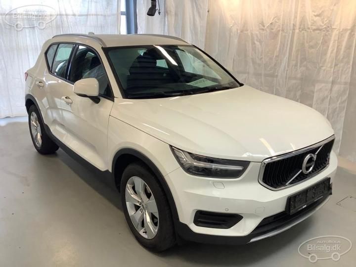 Photo 2 VIN: YV1XZ72VDL2209077 - VOLVO XC40 SUV 