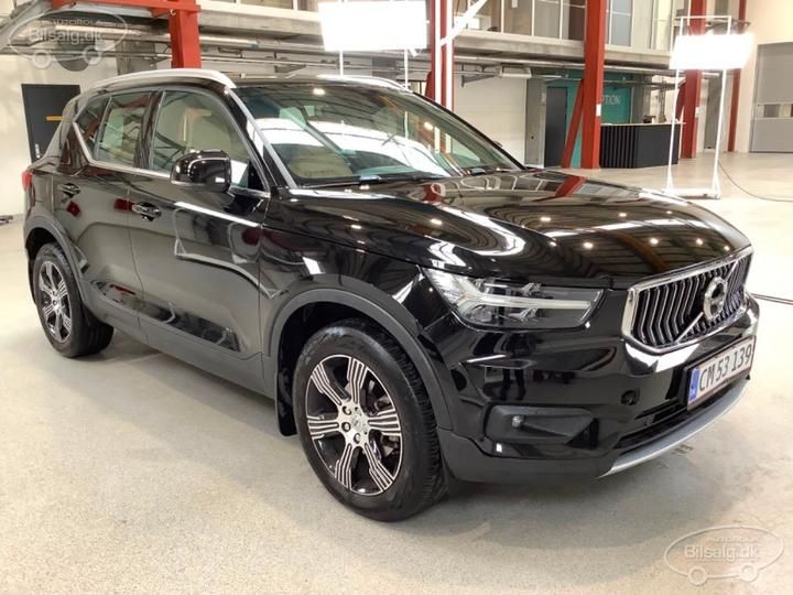 Photo 2 VIN: YV1XZ72VDL2228955 - VOLVO XC40 SUV 