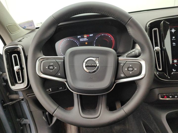 Photo 17 VIN: YV1XZ72VDL2243457 - VOLVO XC40 '17 