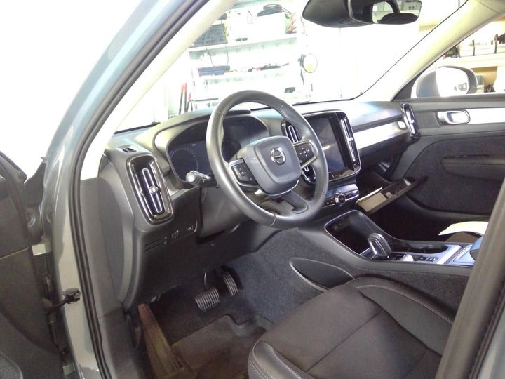 Photo 3 VIN: YV1XZ72VDL2262596 - VOLVO XC40 