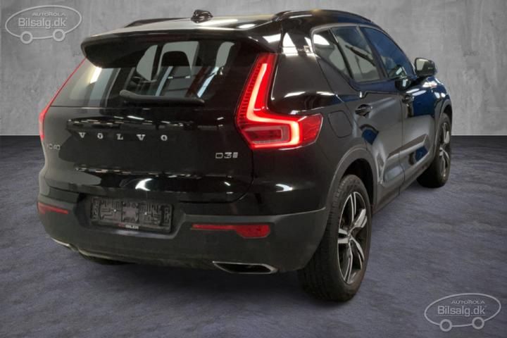 Photo 2 VIN: YV1XZ72VDL2304996 - VOLVO XC40 SUV 