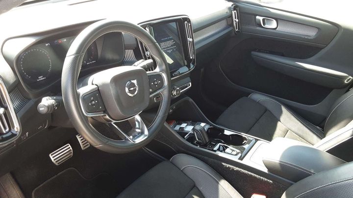 Photo 10 VIN: YV1XZ72VDM2444529 - VOLVO XC40 