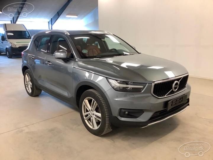 Photo 2 VIN: YV1XZA6BCJ2009166 - VOLVO XC40 SUV 