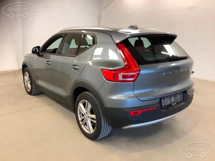 Photo 4 VIN: YV1XZA6BCJ2009166 - VOLVO XC40 SUV 