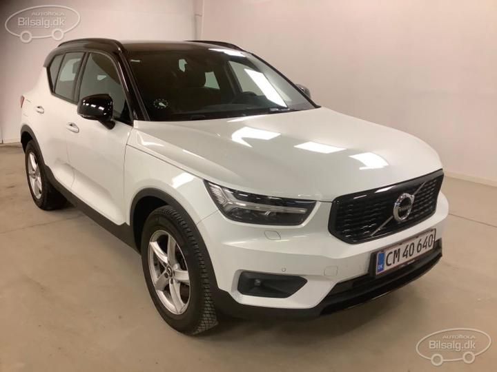 Photo 2 VIN: YV1XZA6VCL2224837 - VOLVO XC40 SUV 