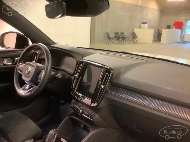 Photo 4 VIN: YV1XZA6VCL2224837 - VOLVO XC40 SUV 