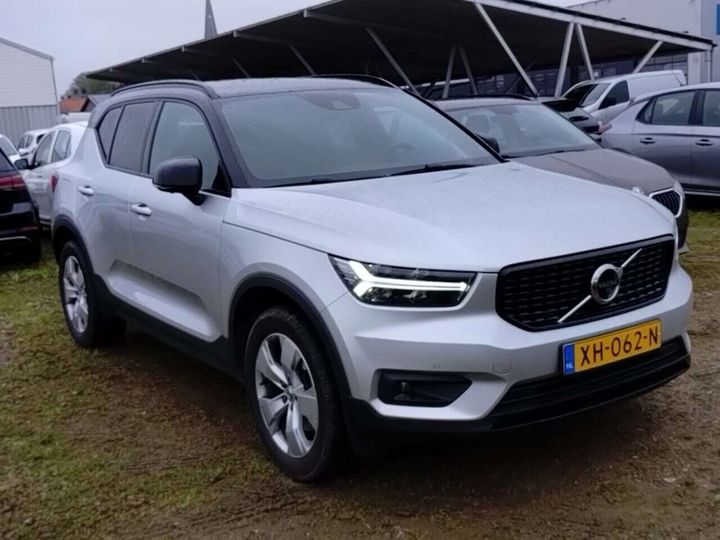 Photo 3 VIN: YV1XZACBDK2108466 - VOLVO XC40 