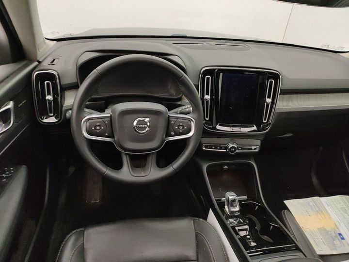 Photo 8 VIN: YV1XZACVDK2064299 - VOLVO XC40 '17 