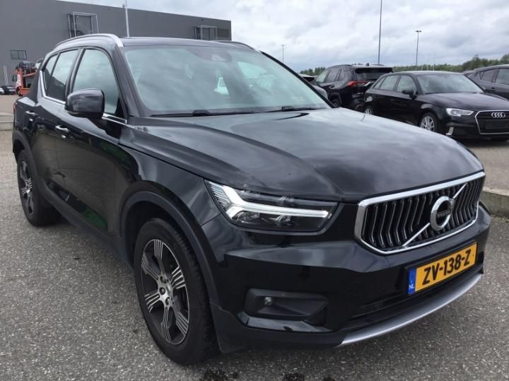 Photo 3 VIN: YV1XZACVDK2154278 - VOLVO XC40 SUV 