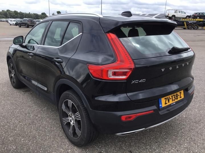 Photo 4 VIN: YV1XZACVDK2154278 - VOLVO XC40 SUV 