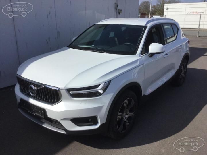 Photo 1 VIN: YV1XZACVDL2268540 - VOLVO XC40 SUV 