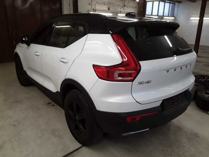 Photo 2 VIN: YV1XZACVDL2273889 - VOLVO XC40 