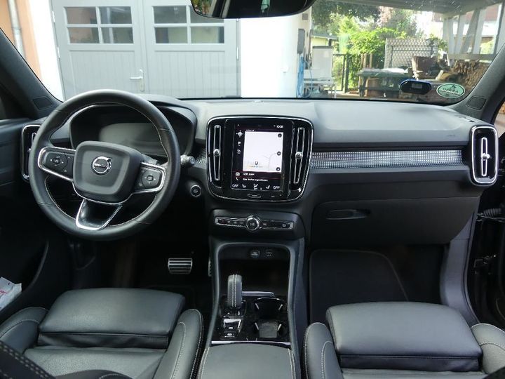 Photo 27 VIN: YV1XZBBVFM2421020 - VOLVO XC40 