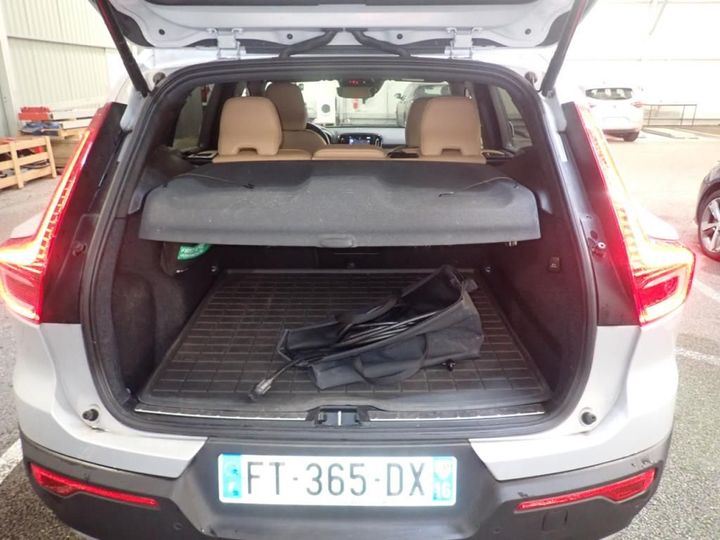 Photo 3 VIN: YV1XZBBVFM2451689 - VOLVO XC40 