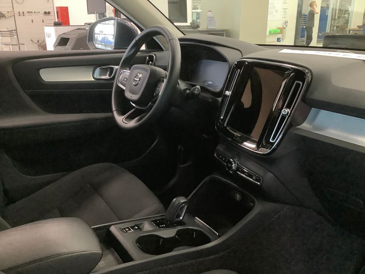 Photo 21 VIN: YV1XZBBVFM2477242 - VOLVO XC40 