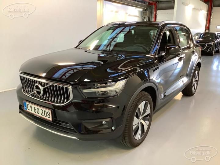 Photo 1 VIN: YV1XZBBVFM2534010 - VOLVO XC40 SUV 