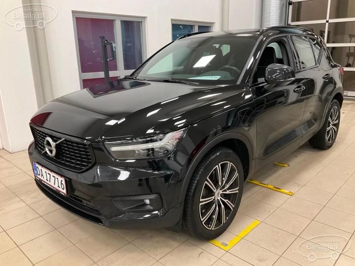 Photo 1 VIN: YV1XZBBVFM2557147 - VOLVO XC40 SUV 