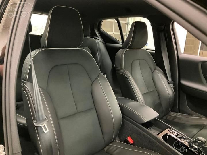 Photo 3 VIN: YV1XZBBVFM2557147 - VOLVO XC40 SUV 