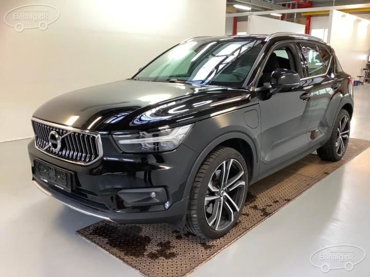 Photo 1 VIN: YV1XZBBVFM2614677 - VOLVO XC40 SUV 