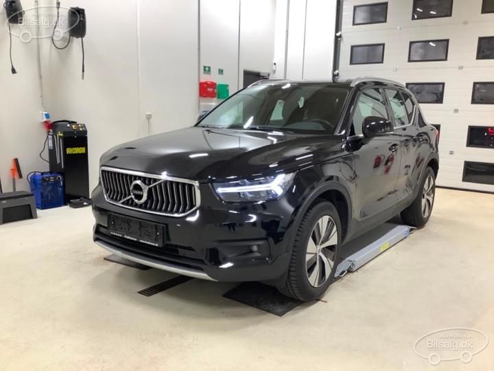 Photo 1 VIN: YV1XZBWVFM2546722 - VOLVO XC40 SUV 