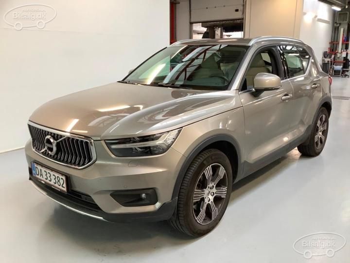 Photo 1 VIN: YV1XZK9VDM2588222 - VOLVO XC40 SUV 