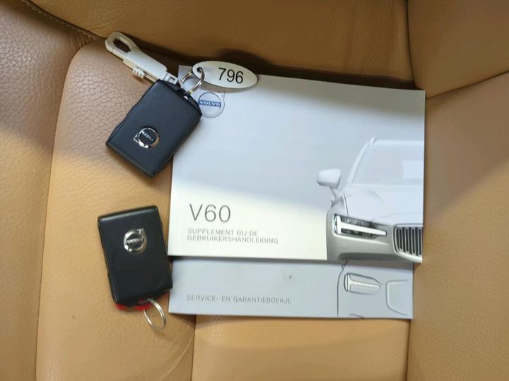 Photo 8 VIN: YV1ZW25UDK2341803 - VOLVO V60 