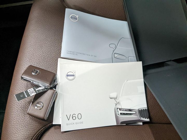 Photo 8 VIN: YV1ZW72VDL1358323 - VOLVO V60 