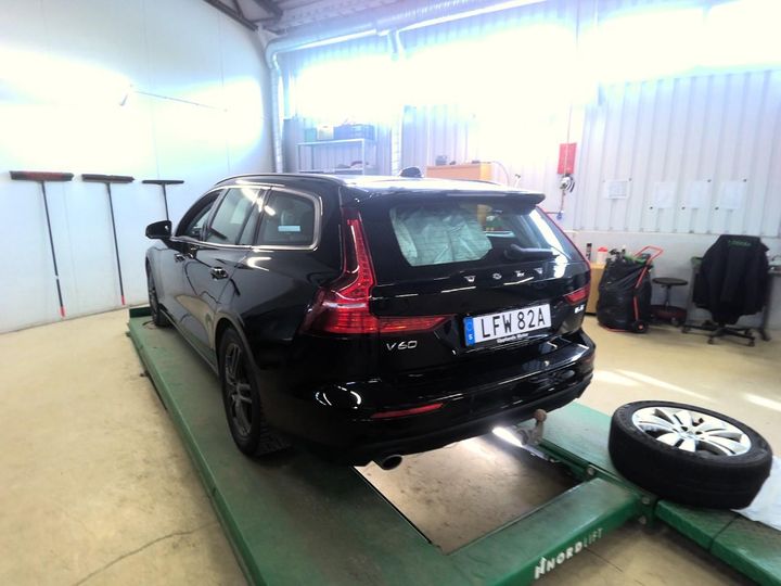 Photo 1 VIN: YV1ZWA8VCL1381416 - VOLVO V60 