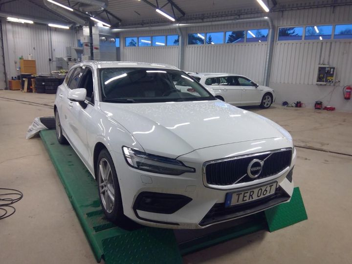 Photo 1 VIN: YV1ZWARVCL2353925 - VOLVO V60 