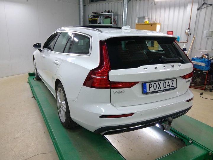 Photo 2 VIN: YV1ZWBMUDK1330335 - VOLVO V60 