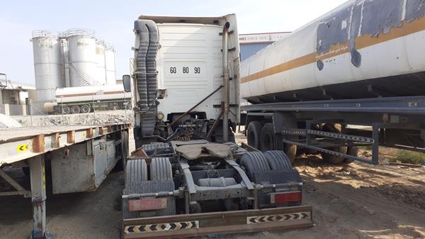 Photo 4 VIN: YV2A4B3A9XB214322 - VOLVO TRUCK HEAD 