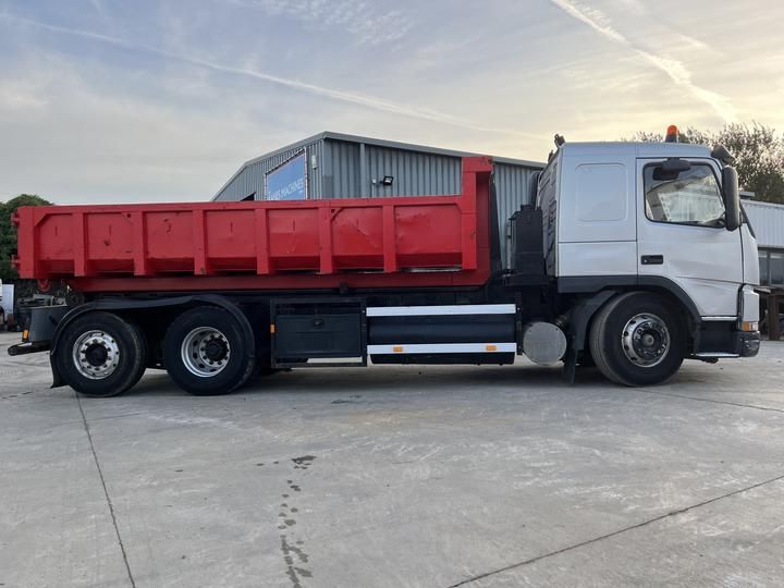 Photo 8 VIN: YV2J4DEC9XA296598 - VOLVO FM7-320 HEAVY LORRY 