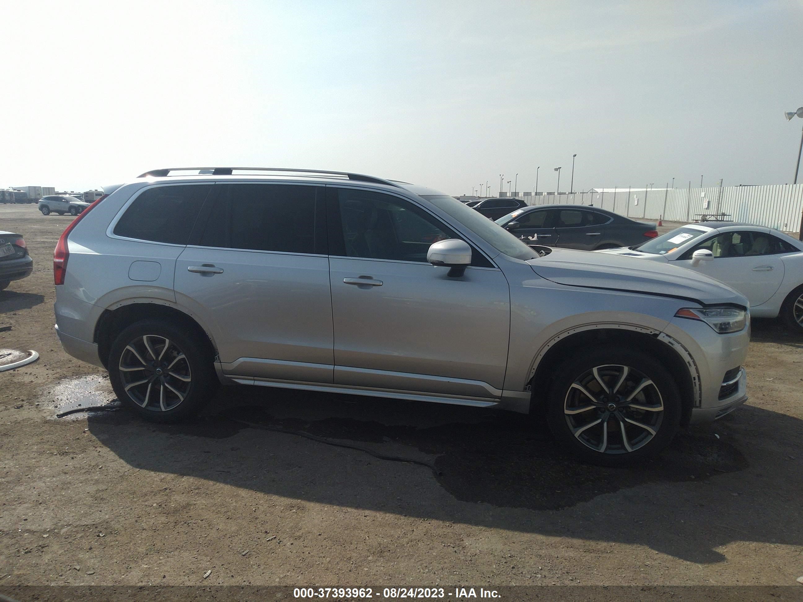 Photo 11 VIN: YV4102CKXJ1342707 - VOLVO XC90 