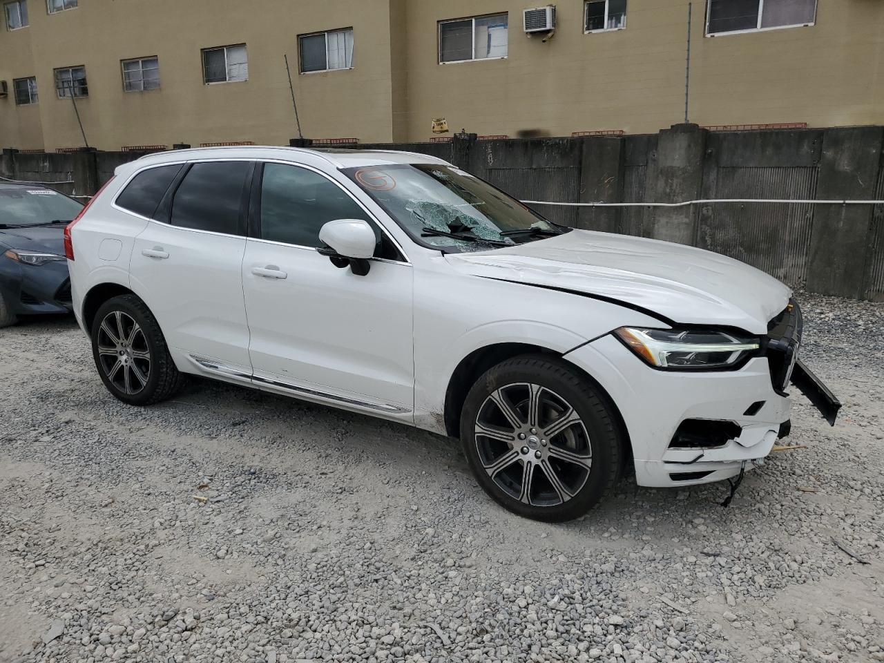 Photo 3 VIN: YV4102DL7M1676527 - VOLVO XC60 