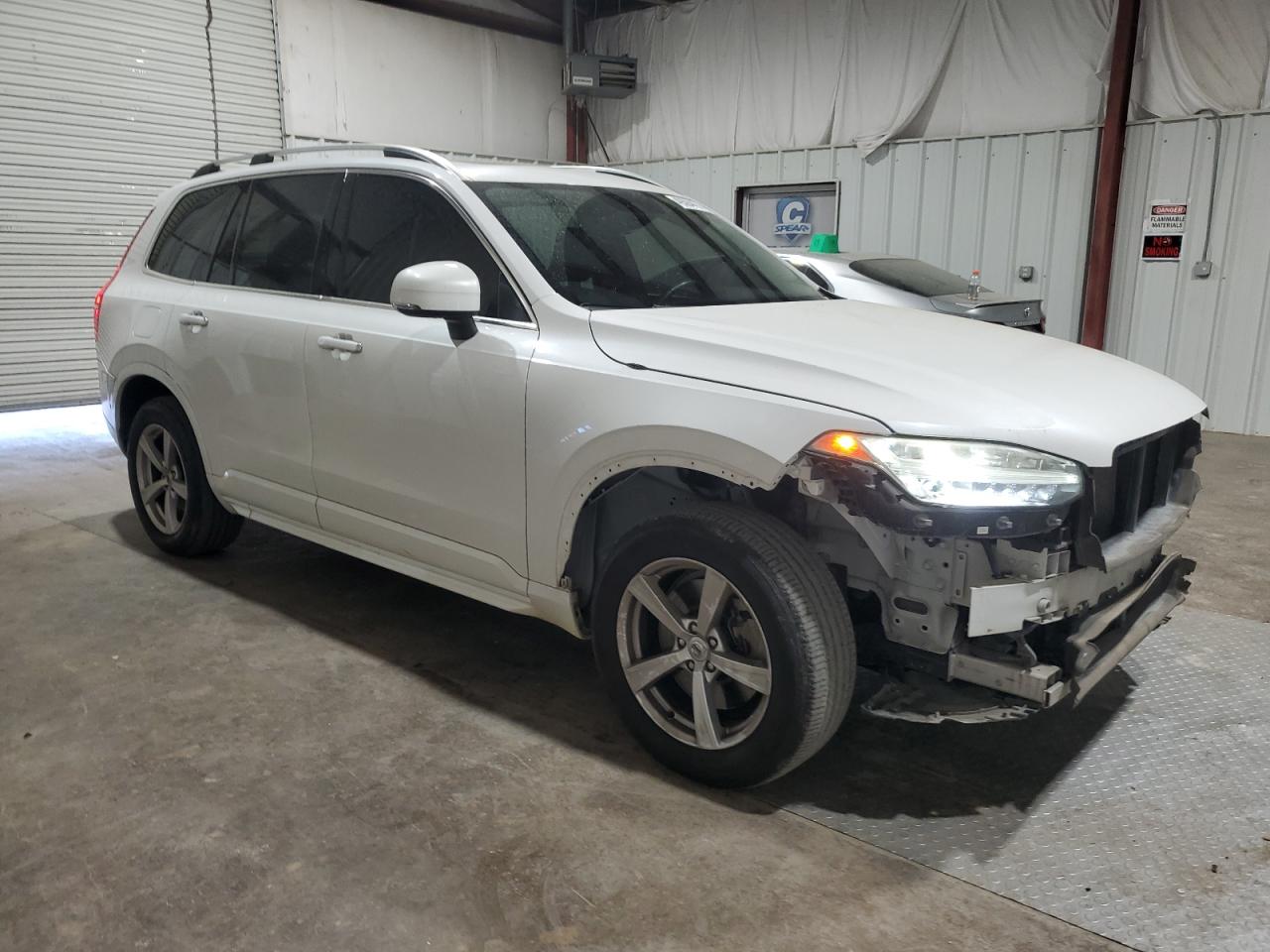 Photo 3 VIN: YV4102KK2H1105558 - VOLVO XC90 