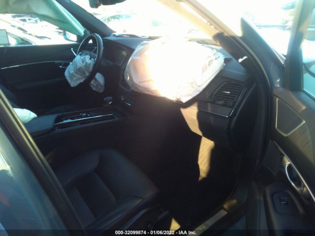 Photo 4 VIN: YV4102PK8L1547889 - VOLVO XC90 