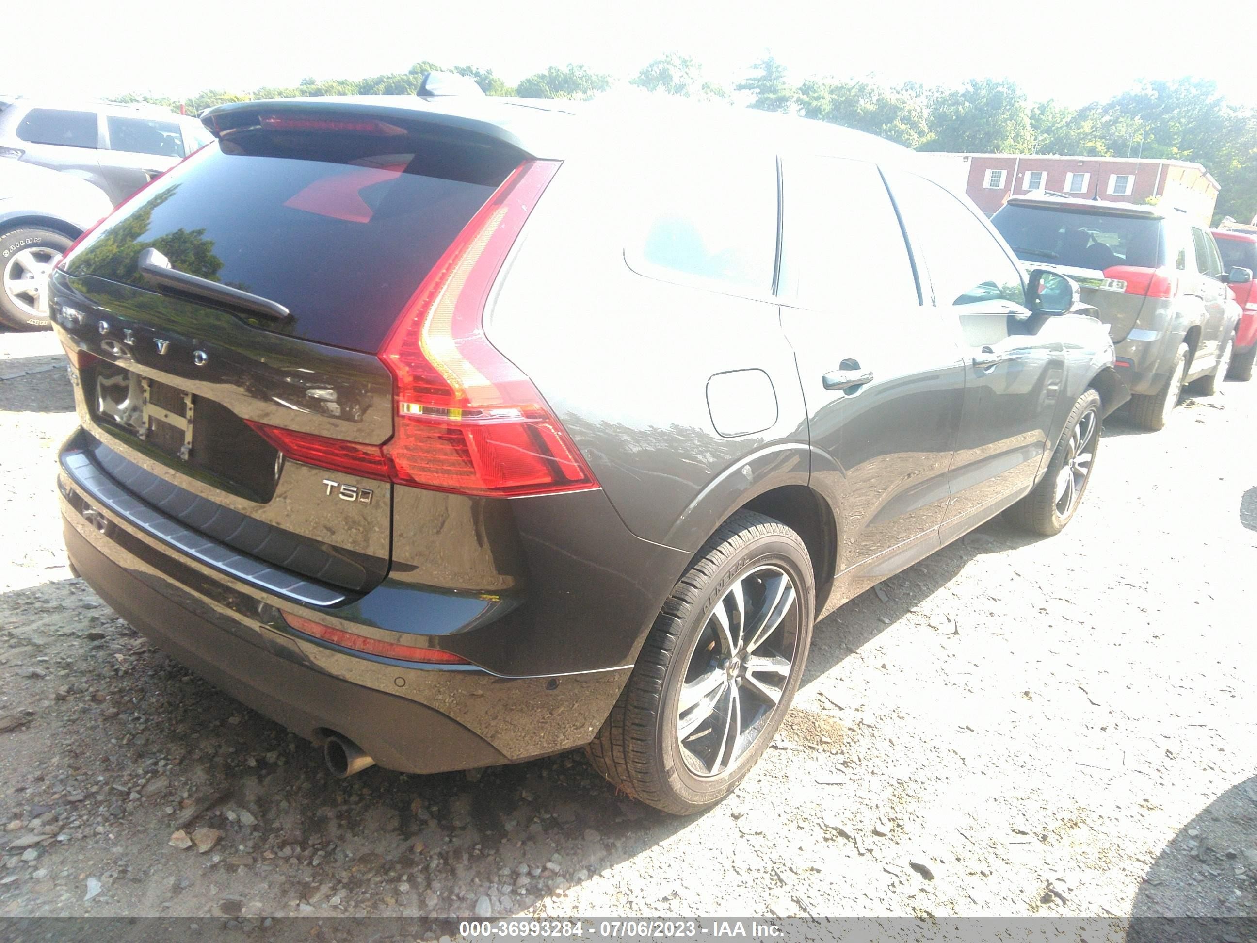 Photo 3 VIN: YV4102RK5J1080912 - VOLVO XC60 