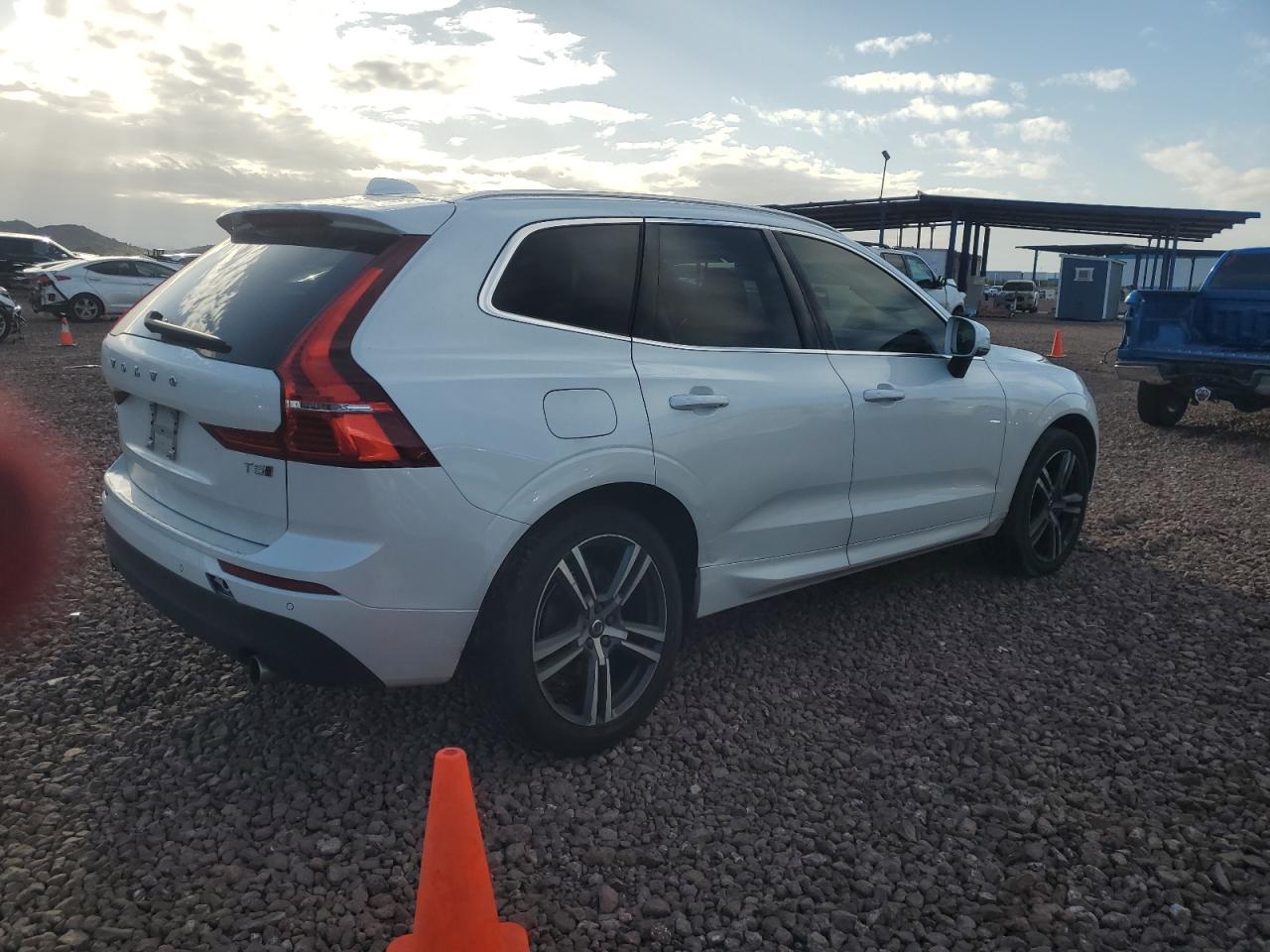 Photo 2 VIN: YV4102RK9M1682619 - VOLVO XC60 