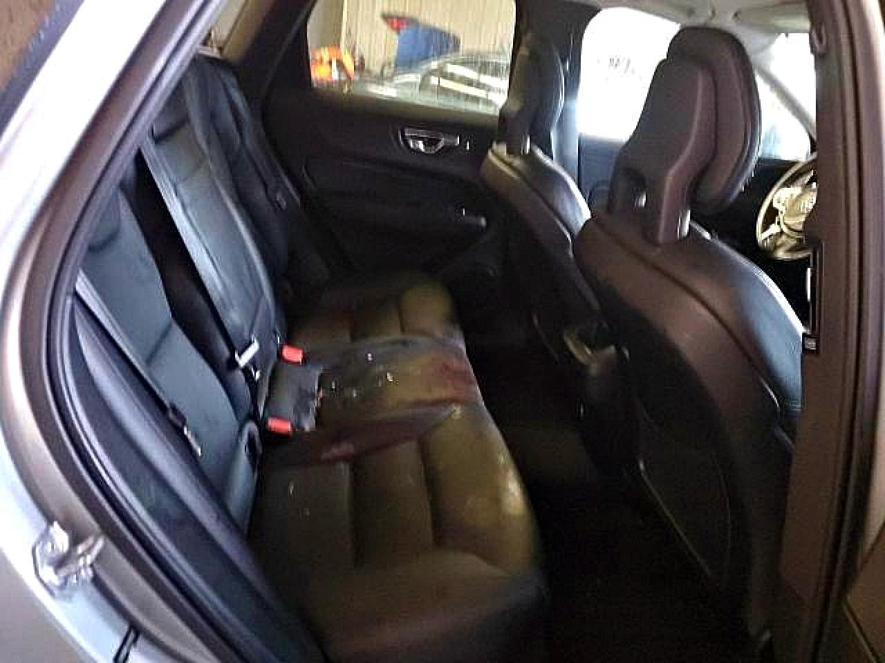 Photo 9 VIN: YV4102RKXJ1017675 - VOLVO XC60 