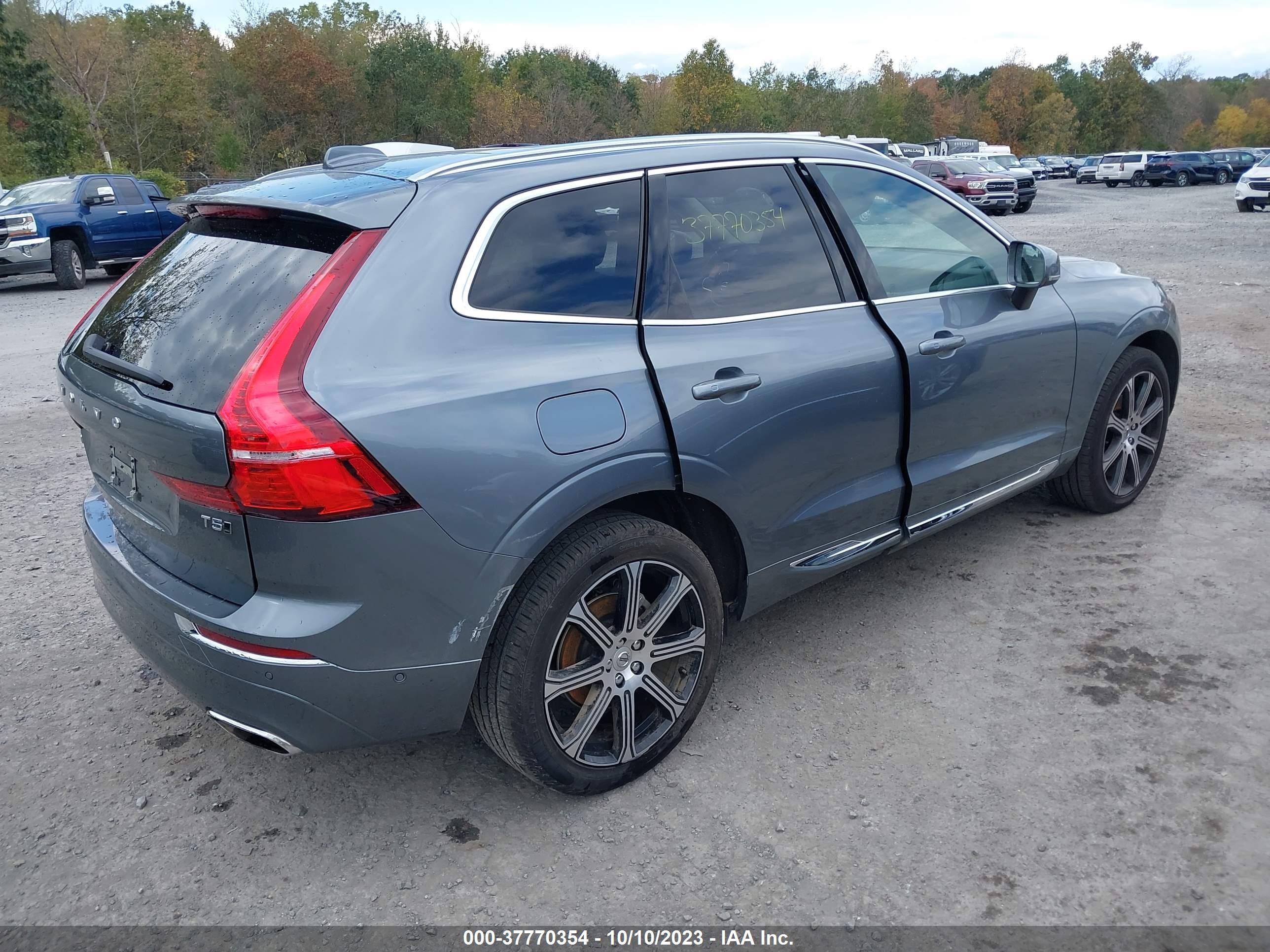 Photo 3 VIN: YV4102RL5M1869980 - VOLVO XC60 