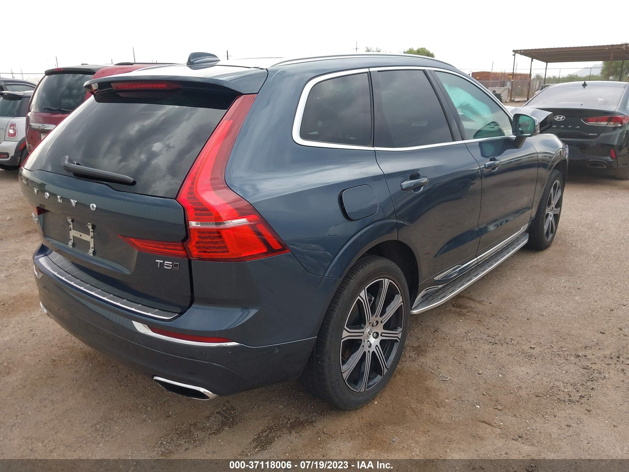 Photo 3 VIN: YV4102RL7M1742163 - VOLVO XC60 