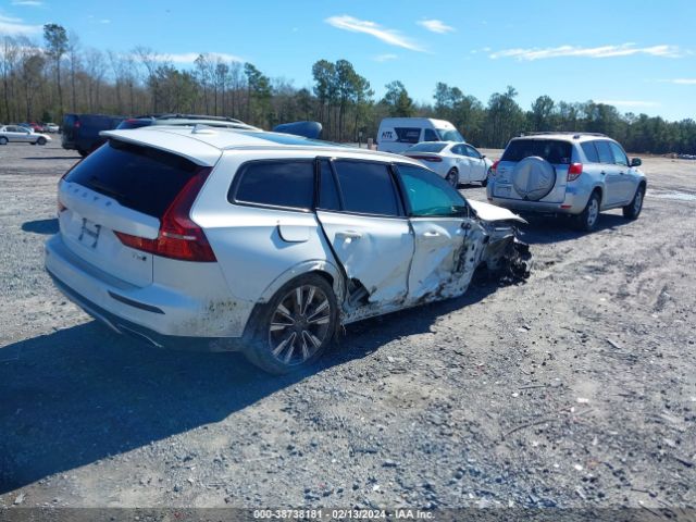 Photo 3 VIN: YV4102WK2L1042190 - VOLVO V60 CROSS COUNTRY 