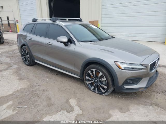 Photo 0 VIN: YV4102WK4L1037220 - VOLVO V60 CROSS COUNTRY 