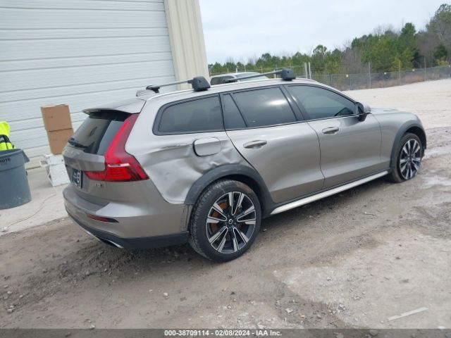 Photo 3 VIN: YV4102WK4L1037220 - VOLVO V60 CROSS COUNTRY 