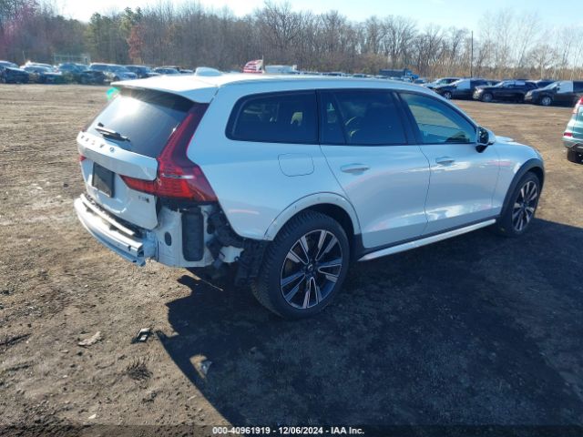 Photo 3 VIN: YV4102WK6L1042032 - VOLVO V60CC 